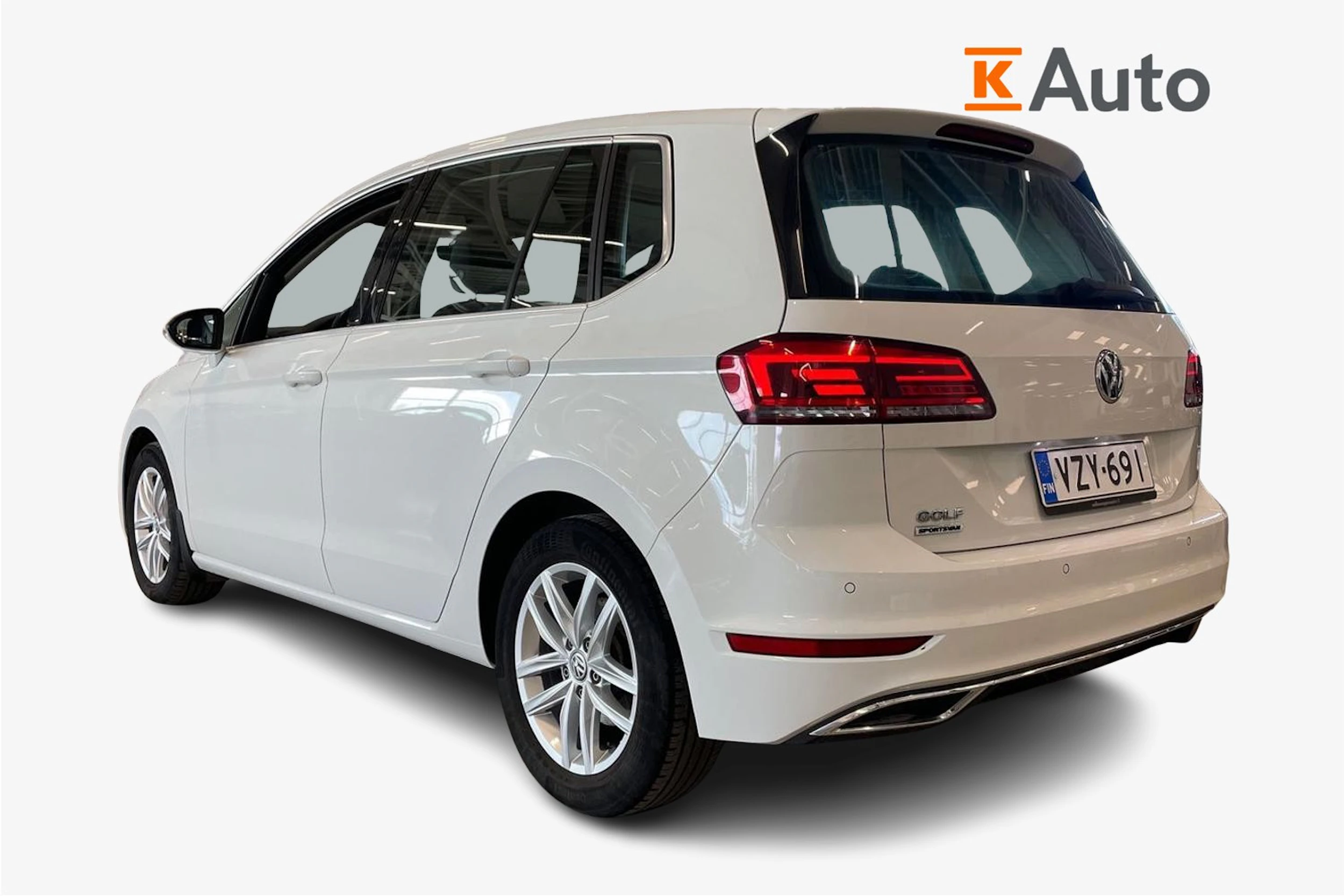 valkoinen Volkswagen Golf Sportsvan 2018 kuva 3.