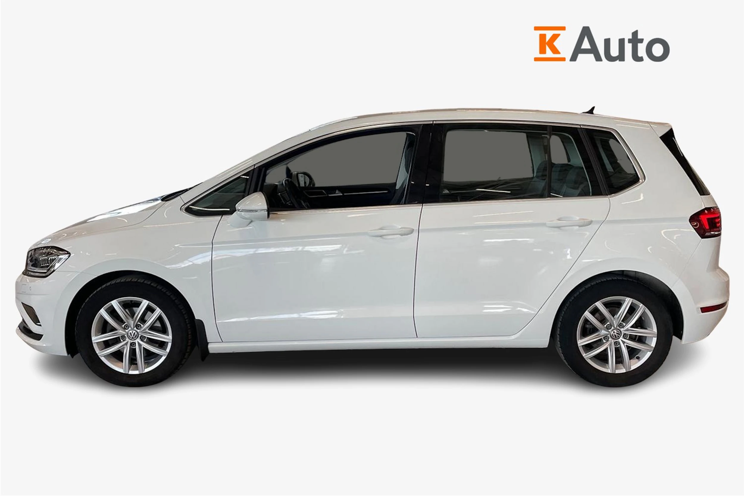 valkoinen Volkswagen Golf Sportsvan 2018 kuva 7.