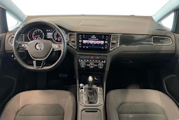 valkoinen Volkswagen Golf Sportsvan 2018 kuva 9.