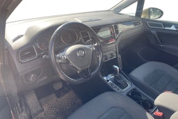 ruskea (beige) Volkswagen Golf Sportsvan 2018 kuva 3.
