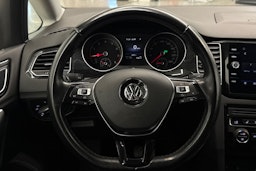 ruskea (beige) Volkswagen Golf Sportsvan 2018 kuva 14.