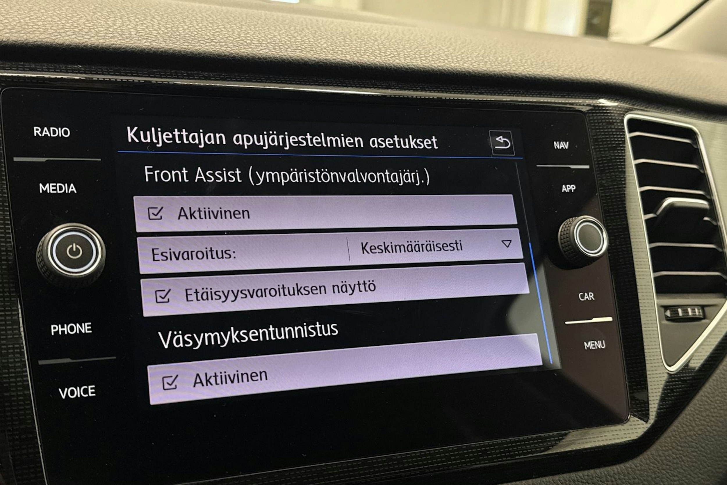 ruskea (beige) Volkswagen Golf Sportsvan 2018 kuva 29.