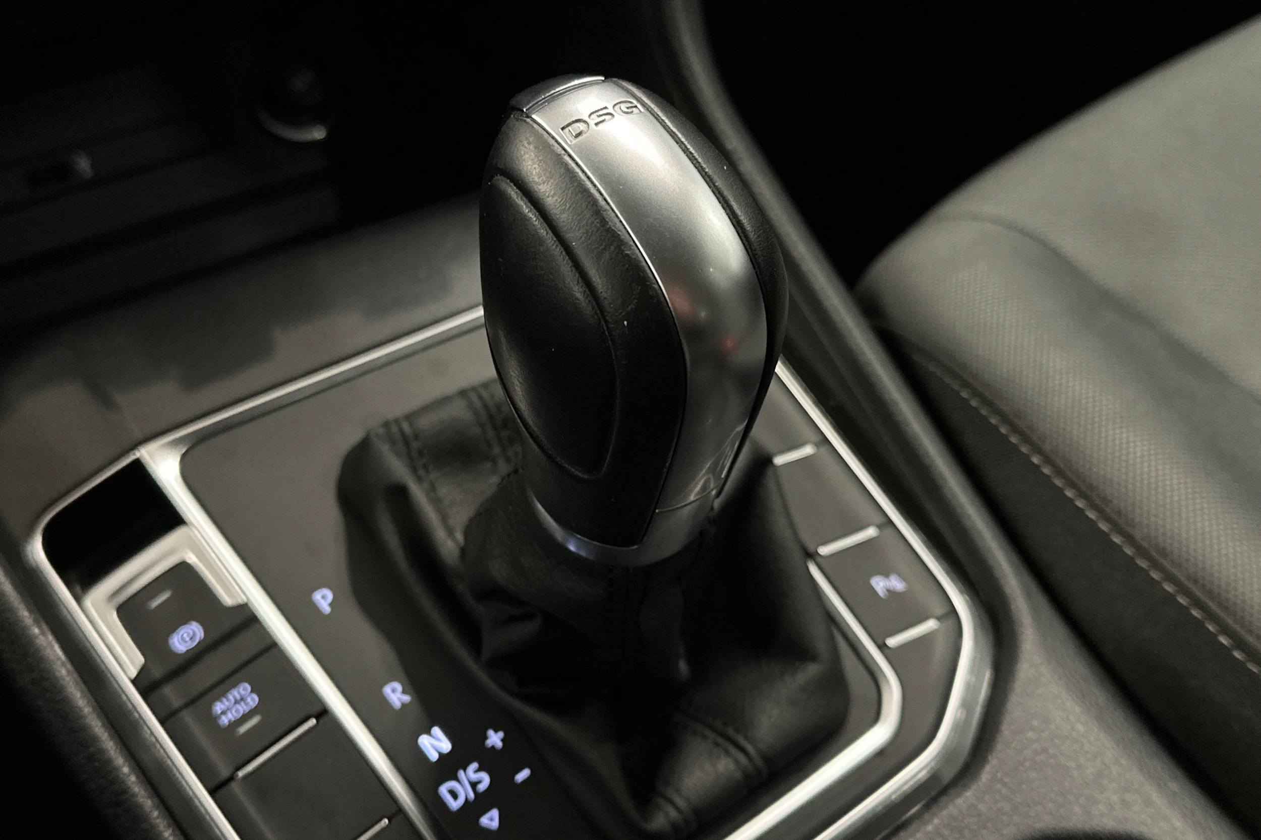 sininen Volkswagen Golf Sportsvan 2018 kuva 22.
