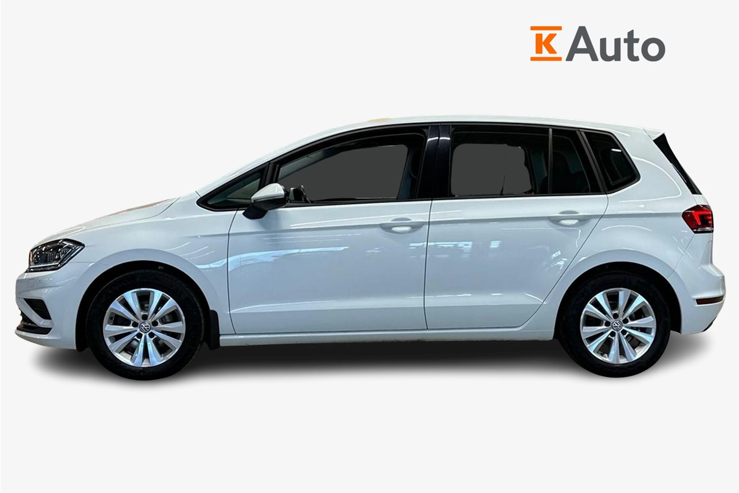 valkoinen Volkswagen Golf Sportsvan 2018 kuva 7.