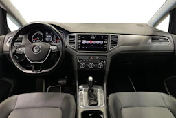 valkoinen Volkswagen Golf Sportsvan 2018 kuva 9.