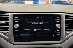 valkoinen Volkswagen Golf Sportsvan 2018 kuva 18.