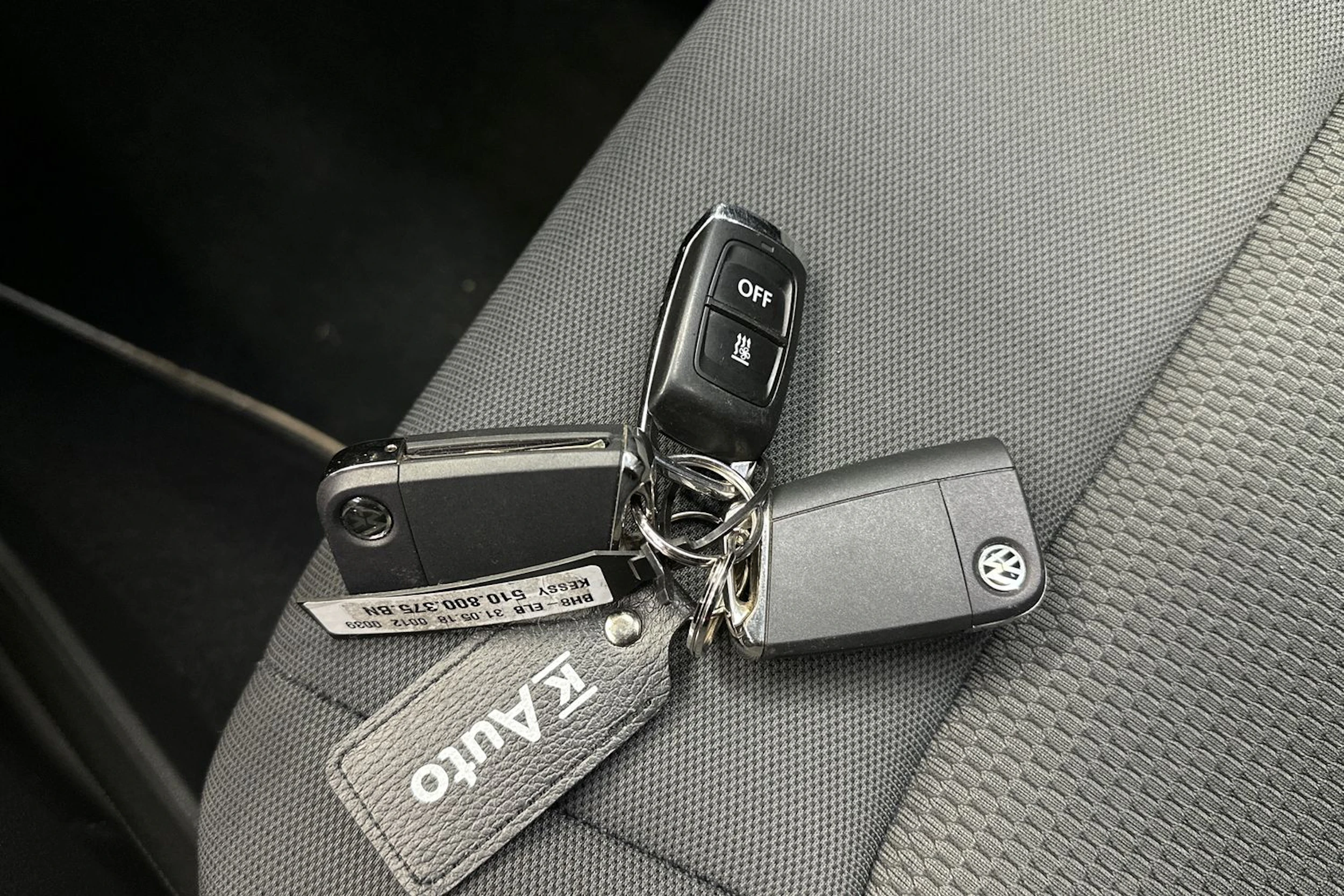 valkoinen Volkswagen Golf Sportsvan 2018 kuva 22.
