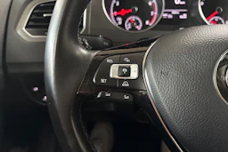 Musta Volkswagen GOLF SPORTSVAN 2018 kuva 13.