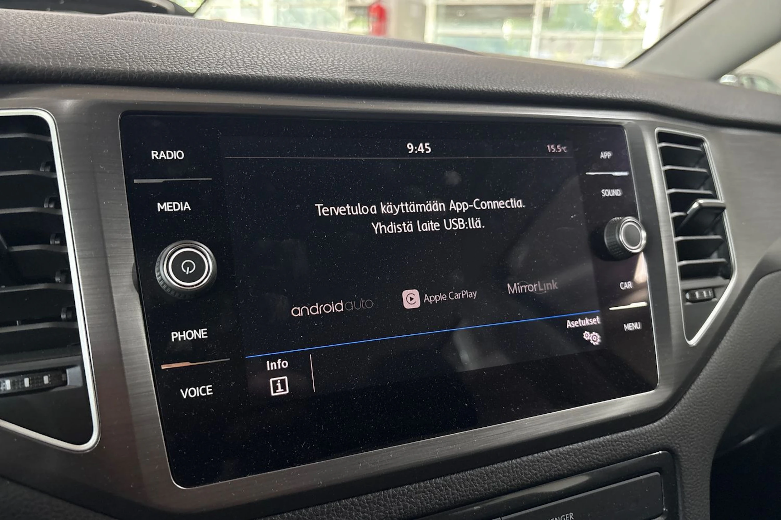 Musta Volkswagen GOLF SPORTSVAN 2018 kuva 17.