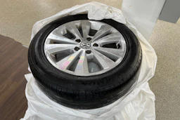 valkoinen Volkswagen Golf Sportsvan 2019 kuva 13.