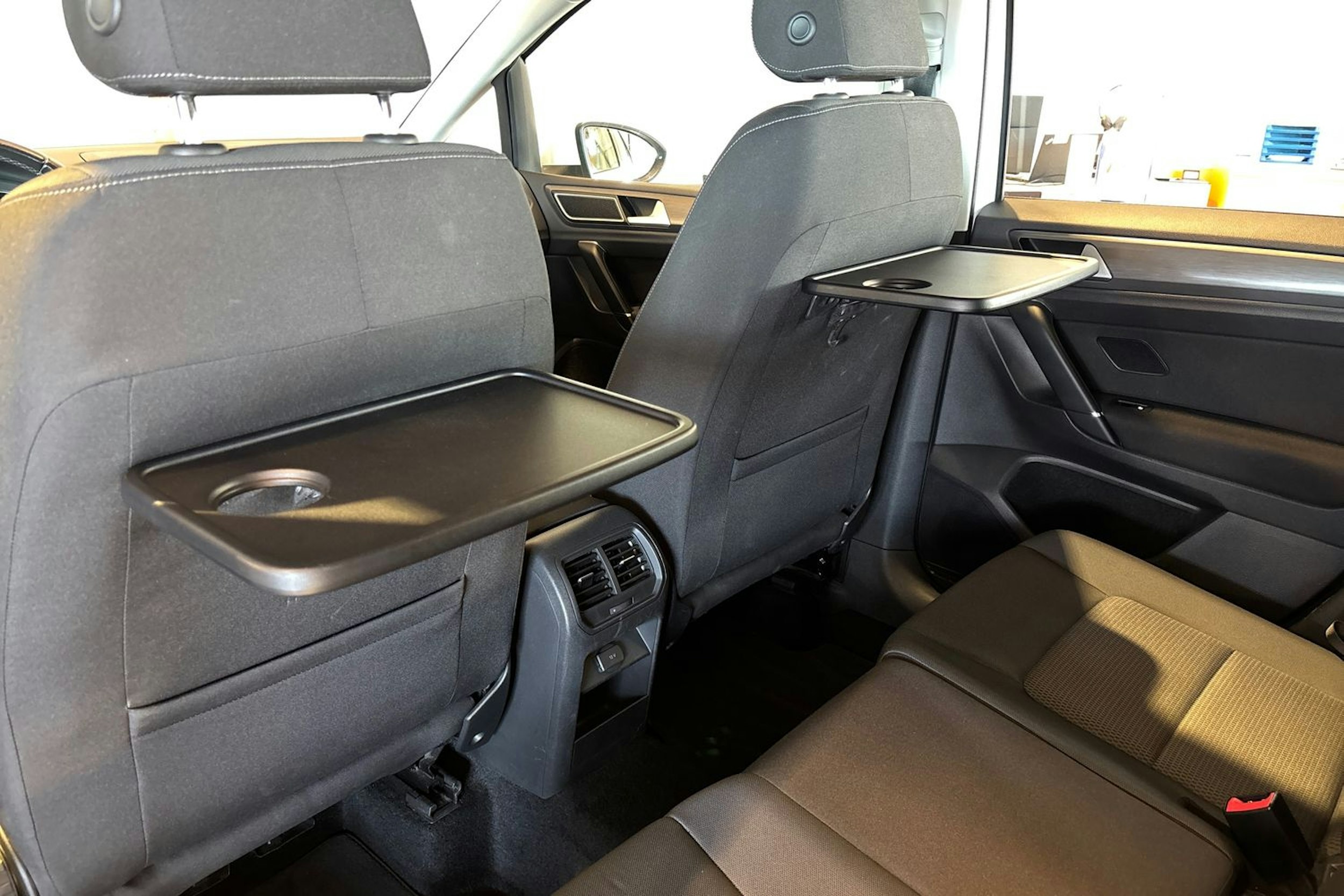 Valkoinen Volkswagen GOLF SPORTSVAN 2019 kuva 16.