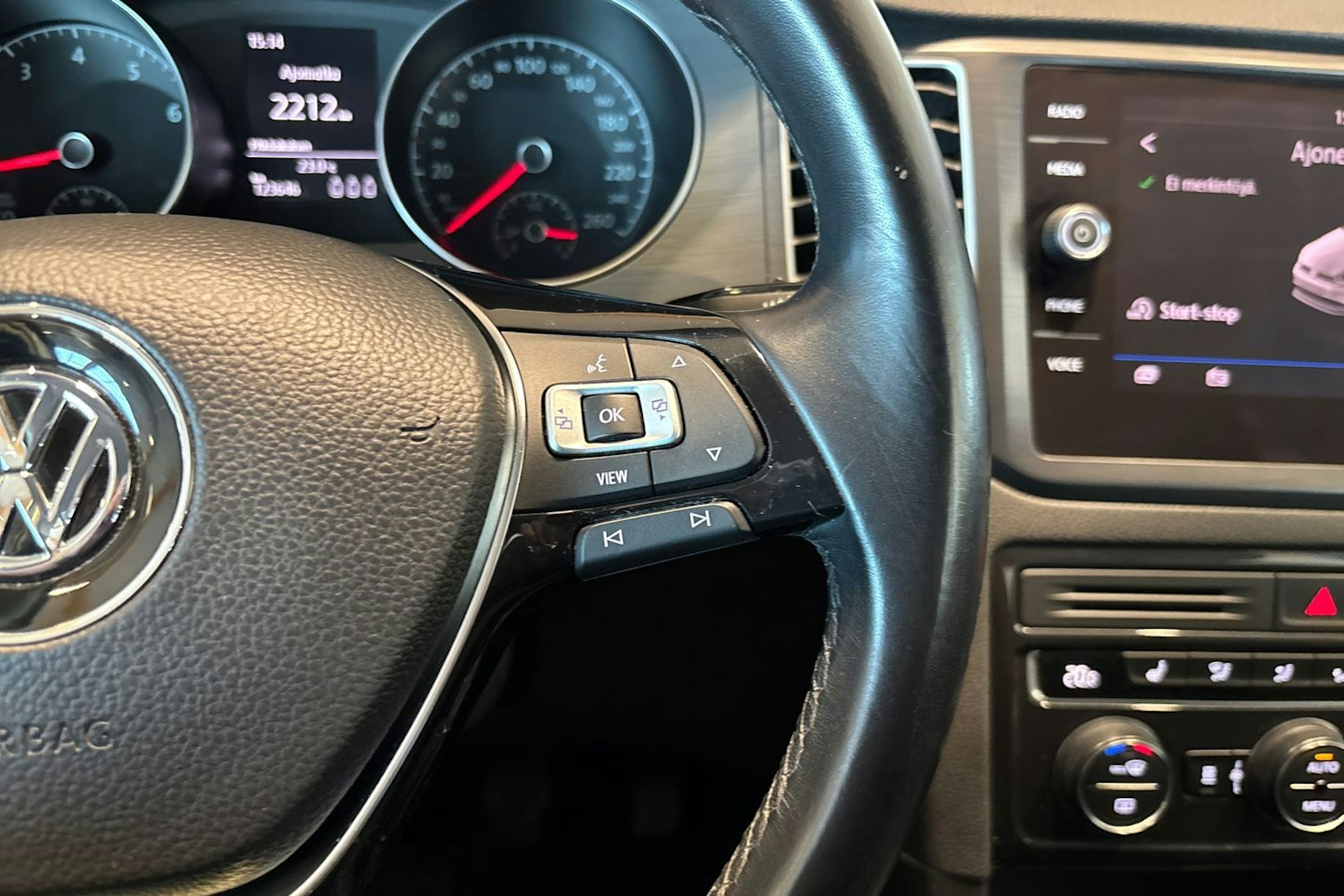 Valkoinen Volkswagen GOLF SPORTSVAN 2019 kuva 20.