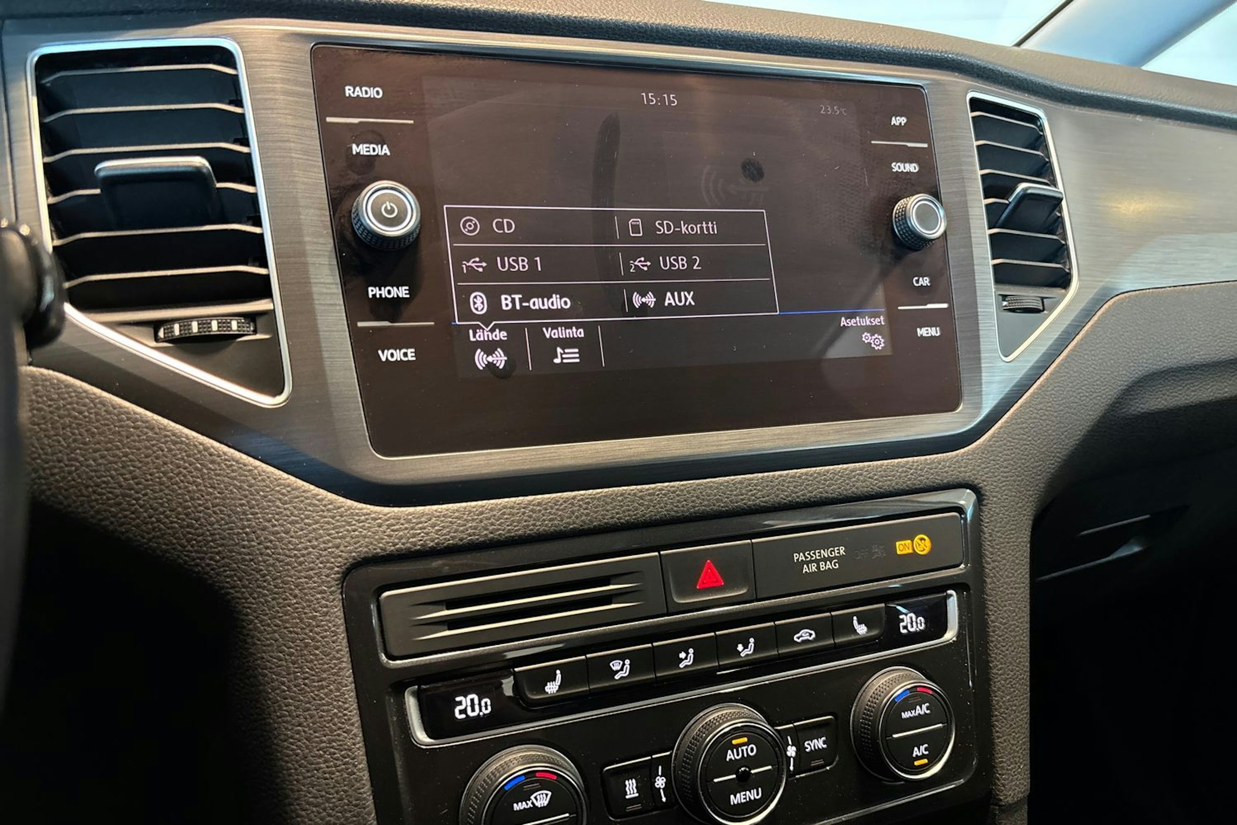 Valkoinen Volkswagen GOLF SPORTSVAN 2019 kuva 22.