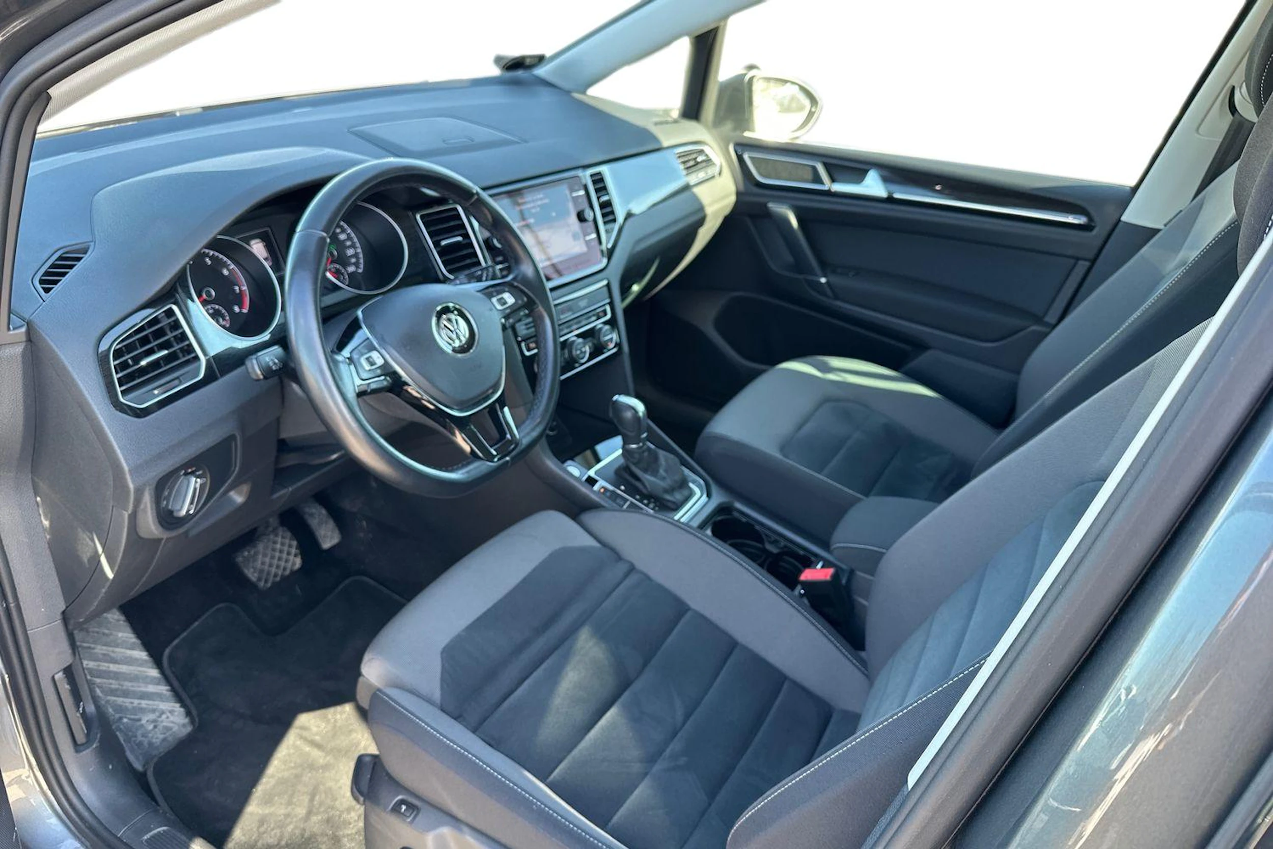 Harmaa Volkswagen GOLF SPORTSVAN 2019 kuva 3.