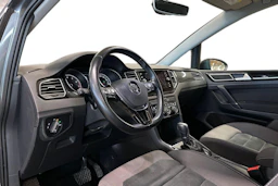 Harmaa Volkswagen Golf Sportsvan 2019 kuva 8.