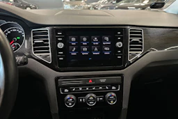 Harmaa Volkswagen Golf Sportsvan 2019 kuva 22.