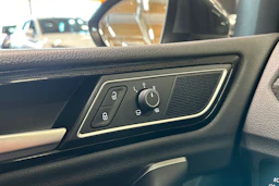 Harmaa Volkswagen Golf Sportsvan 2019 kuva 29.