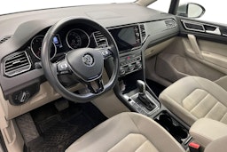 harmaa Volkswagen Golf Sportsvan 2019 kuva 6.