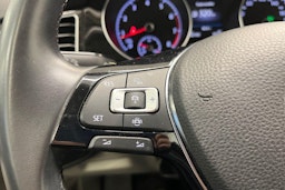 harmaa Volkswagen Golf Sportsvan 2019 kuva 9.