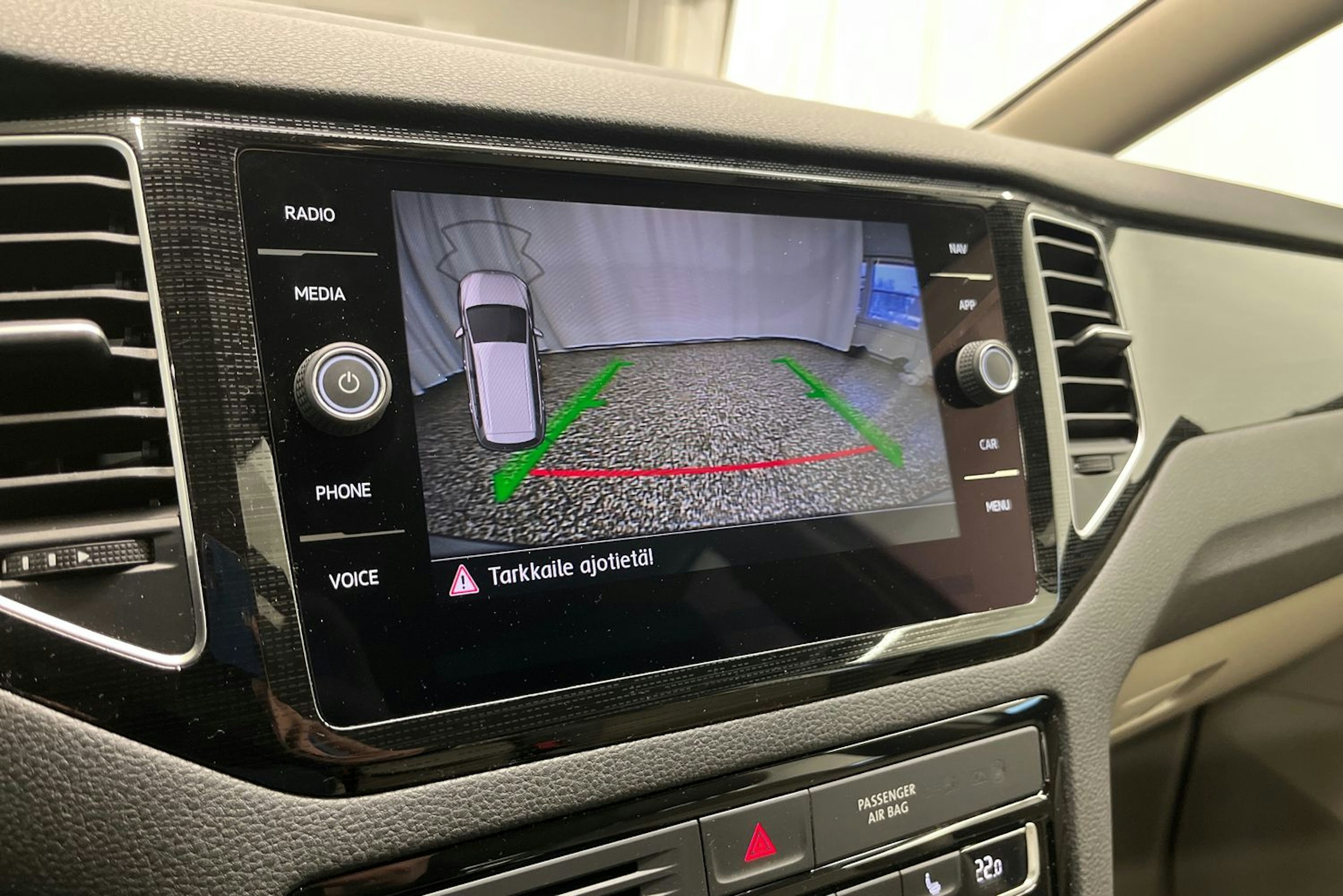 harmaa Volkswagen Golf Sportsvan 2019 kuva 13.