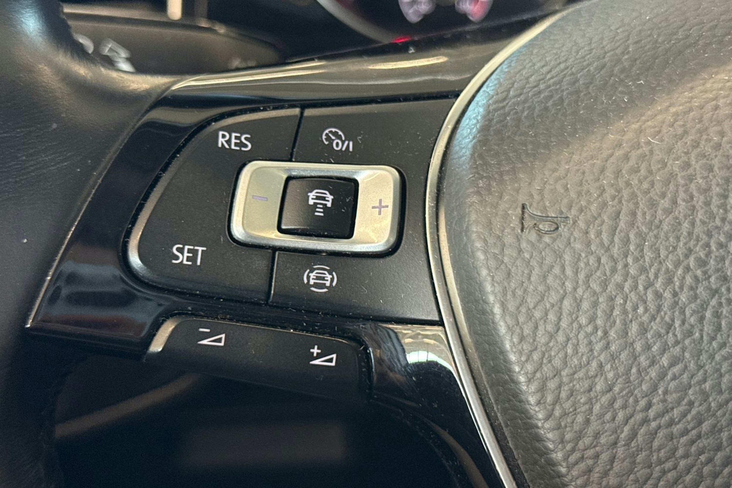 hopea Volkswagen Golf Sportsvan 2019 kuva 16.