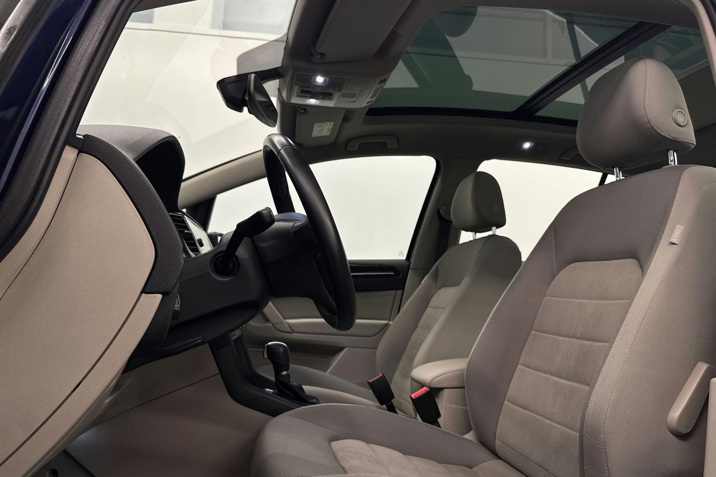 sininen Volkswagen Golf Sportsvan 2019 kuva 16.