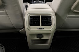 sininen Volkswagen Golf Sportsvan 2019 kuva 18.