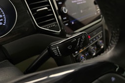 sininen Volkswagen Golf Sportsvan 2019 kuva 26.