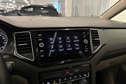 sininen Volkswagen Golf Sportsvan 2019 kuva 29.