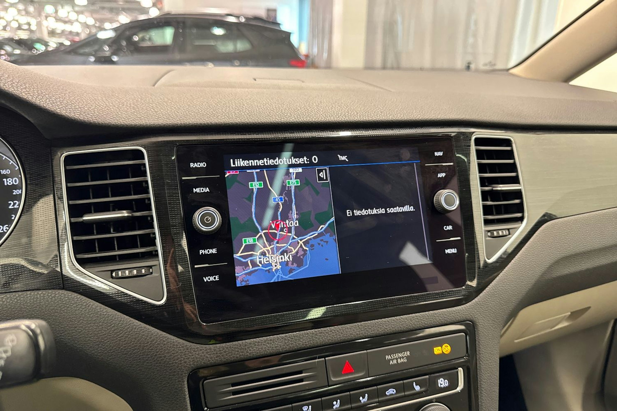 sininen Volkswagen Golf Sportsvan 2019 kuva 33.