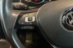 Musta Volkswagen GOLF SPORTSVAN 2019 kuva 17.