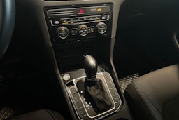 Musta Volkswagen GOLF SPORTSVAN 2019 kuva 19.