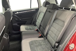 Punainen Volkswagen GOLF SPORTSVAN 2019 kuva 10.