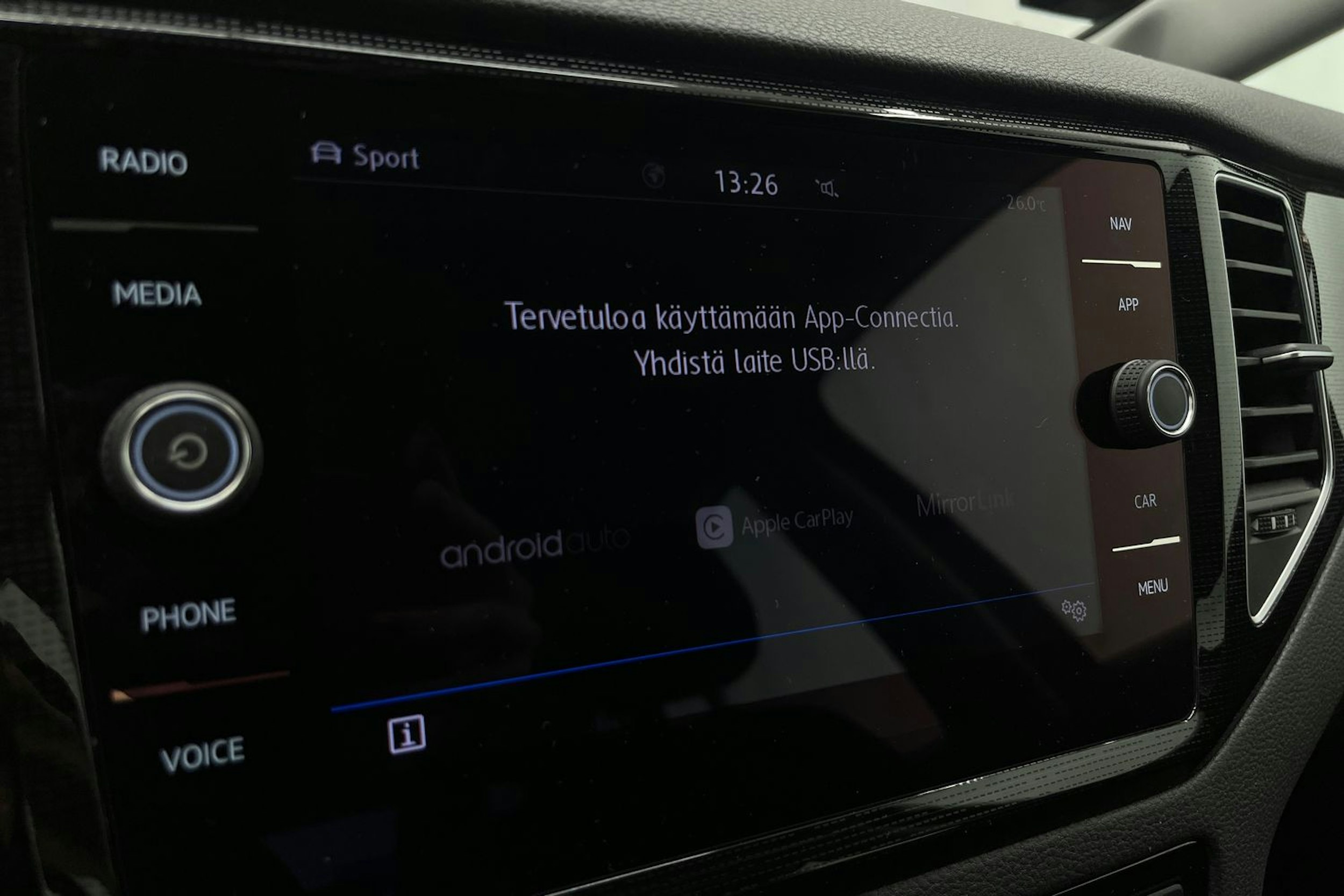 Punainen Volkswagen GOLF SPORTSVAN 2019 kuva 23.