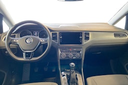 punainen Volkswagen Golf Sportsvan 2020 kuva 7.