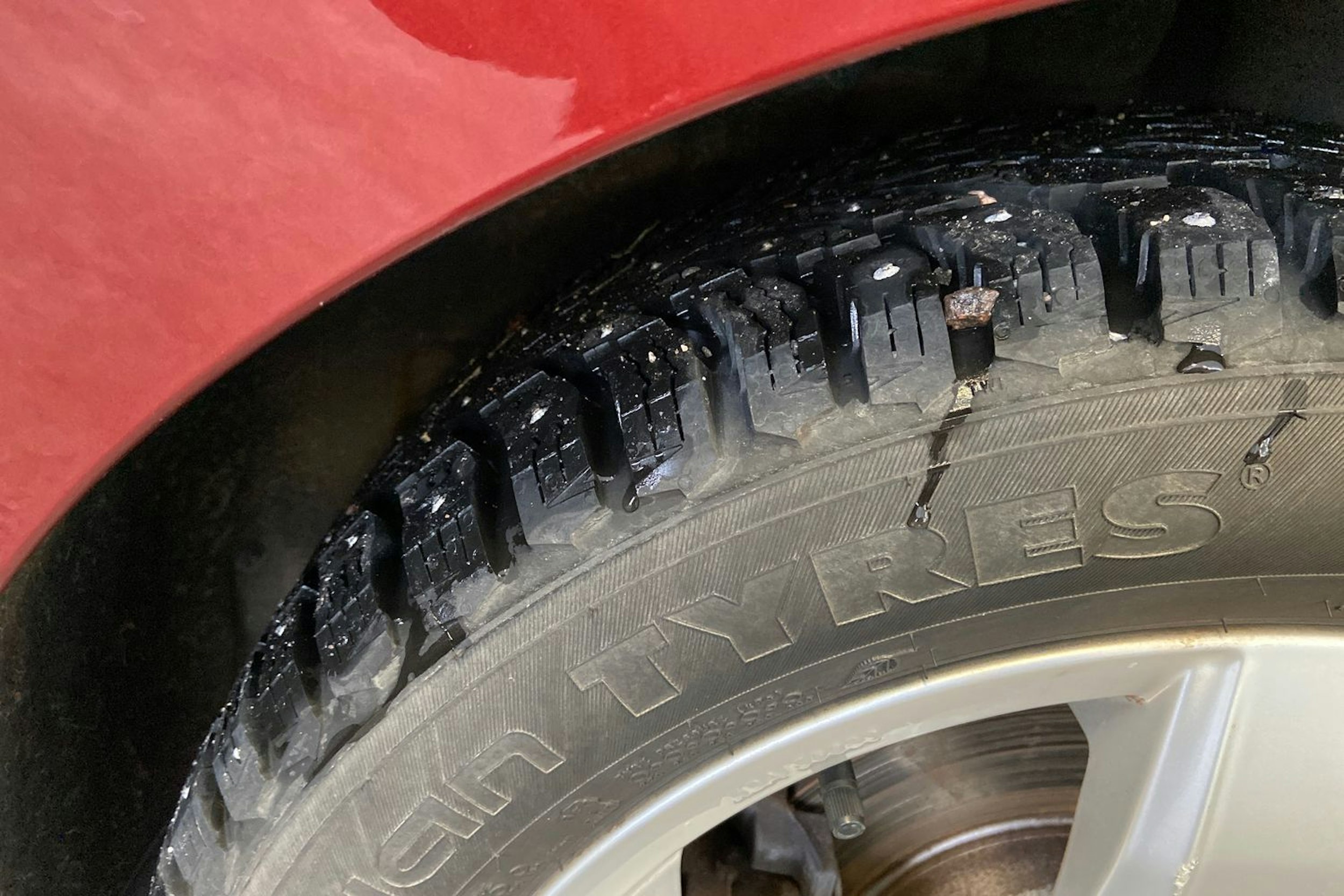 punainen Volkswagen Golf Sportsvan 2020 kuva 10.