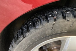 punainen Volkswagen Golf Sportsvan 2020 kuva 10.