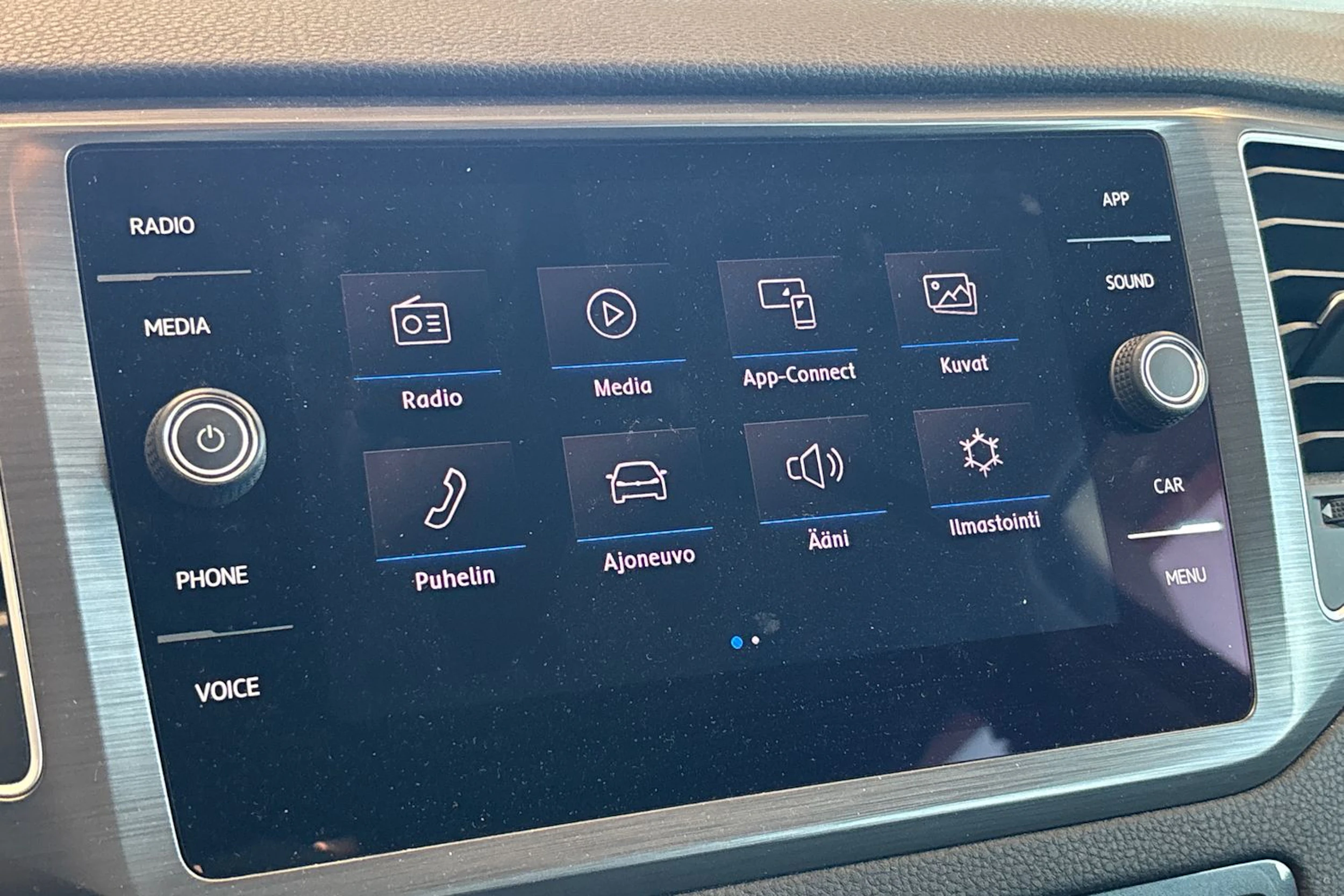 harmaa Volkswagen Golf Sportsvan 2020 kuva 6.