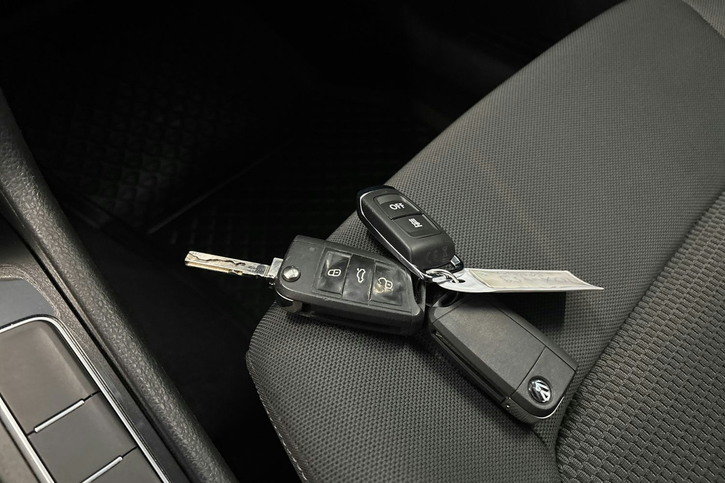 Hopea Volkswagen GOLF SPORTSVAN 2020 kuva 20.