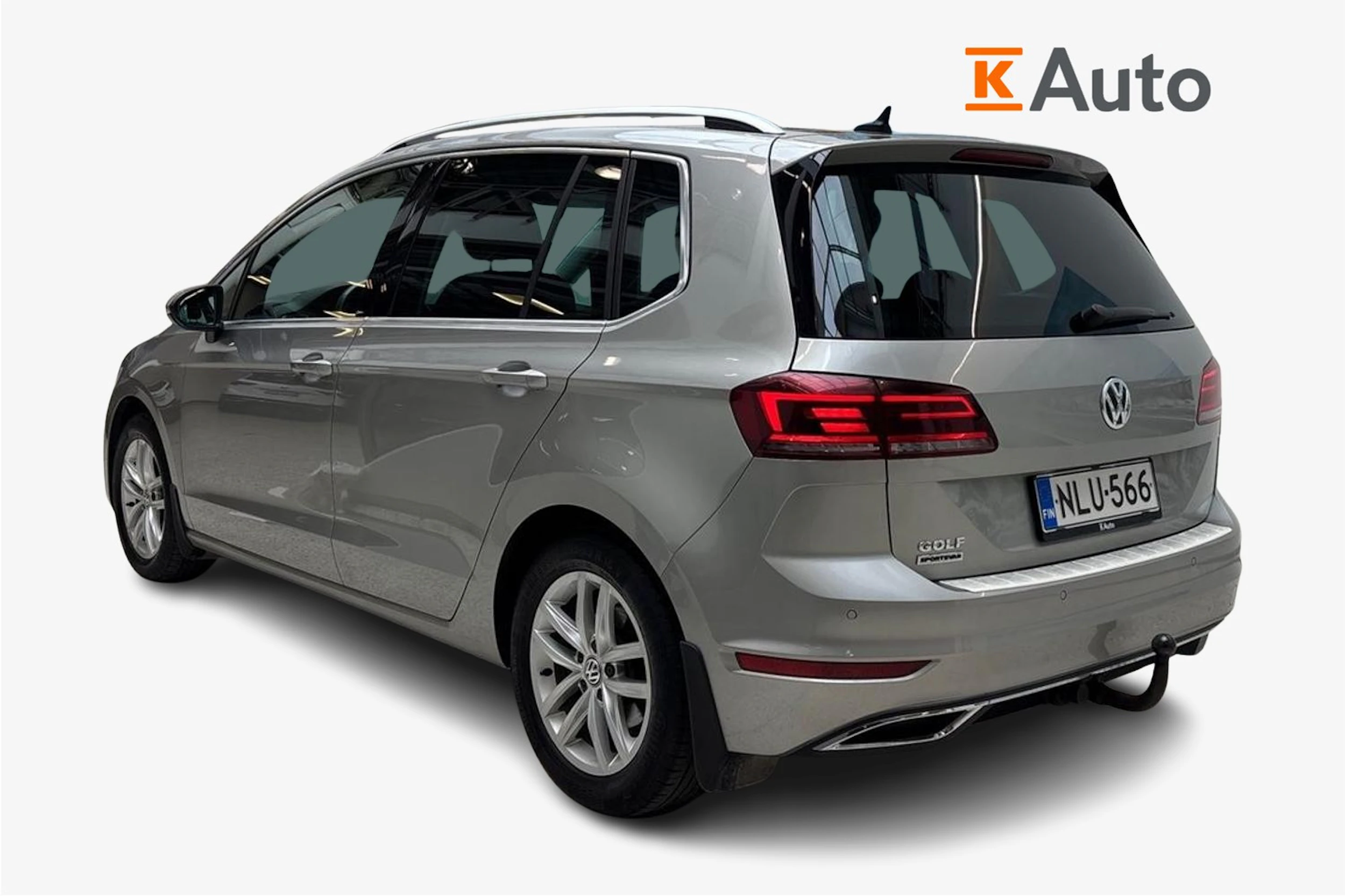 harmaa Volkswagen Golf Sportsvan 2020 kuva 2.