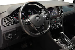 harmaa Volkswagen Golf Sportsvan 2020 kuva 6.