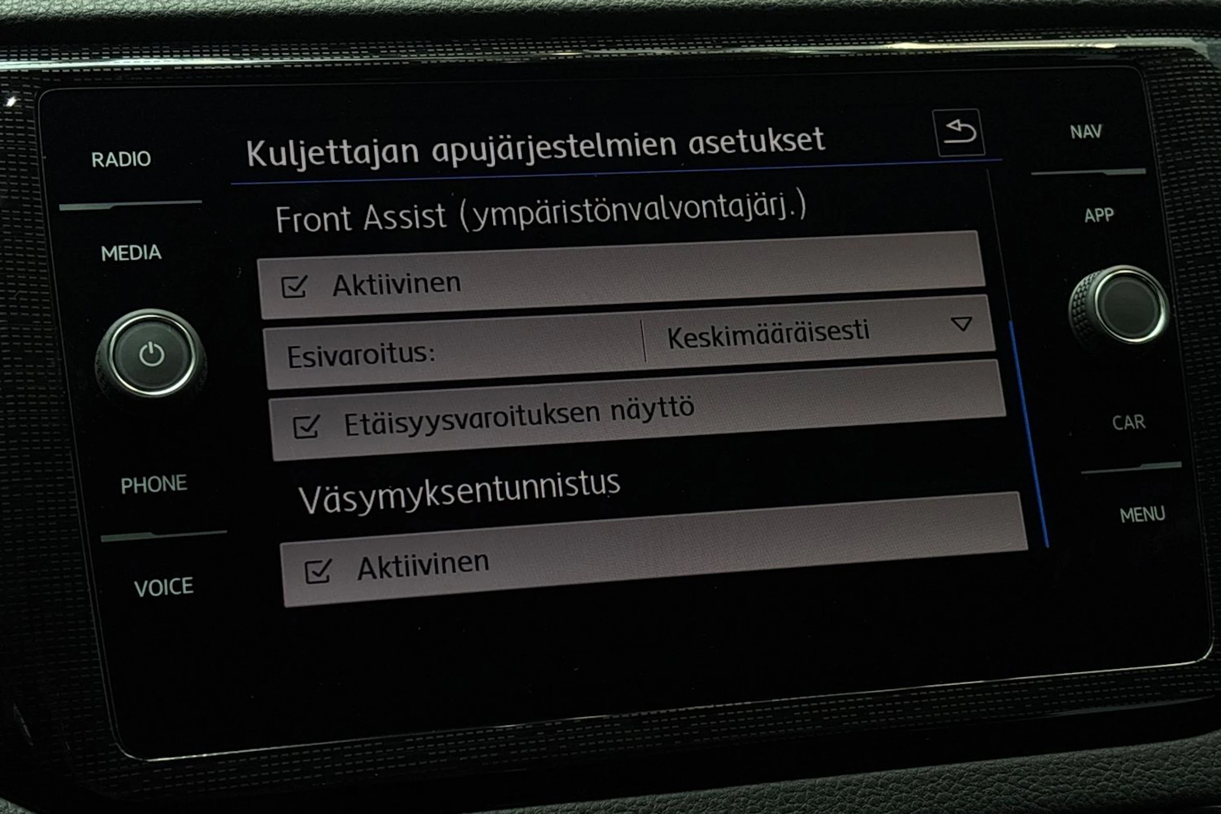 harmaa Volkswagen Golf Sportsvan 2020 kuva 19.