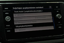 harmaa Volkswagen Golf Sportsvan 2020 kuva 19.