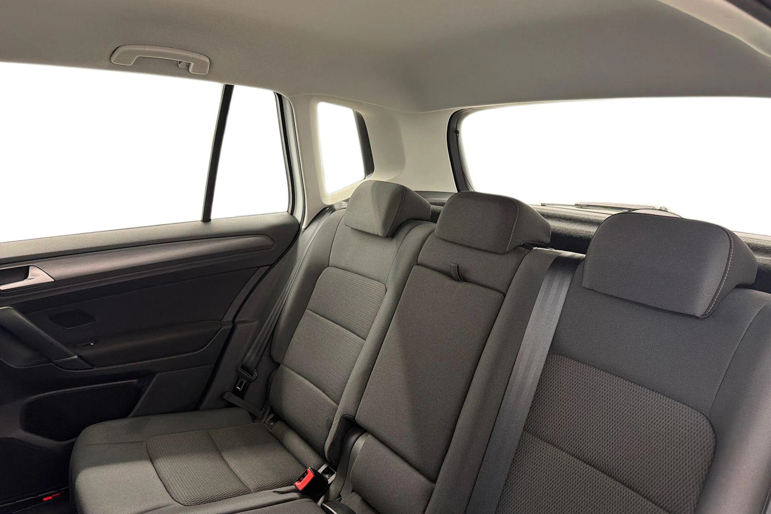 valkoinen Volkswagen Golf Sportsvan 2020 kuva 8.