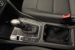 valkoinen Volkswagen Golf Sportsvan 2020 kuva 20.