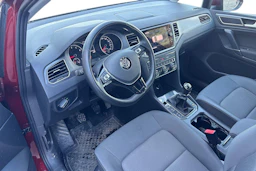 punainen Volkswagen Golf Sportsvan 2020 kuva 3.