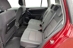 punainen Volkswagen Golf Sportsvan 2020 kuva 11.