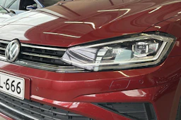 punainen Volkswagen Golf Sportsvan 2020 kuva 19.