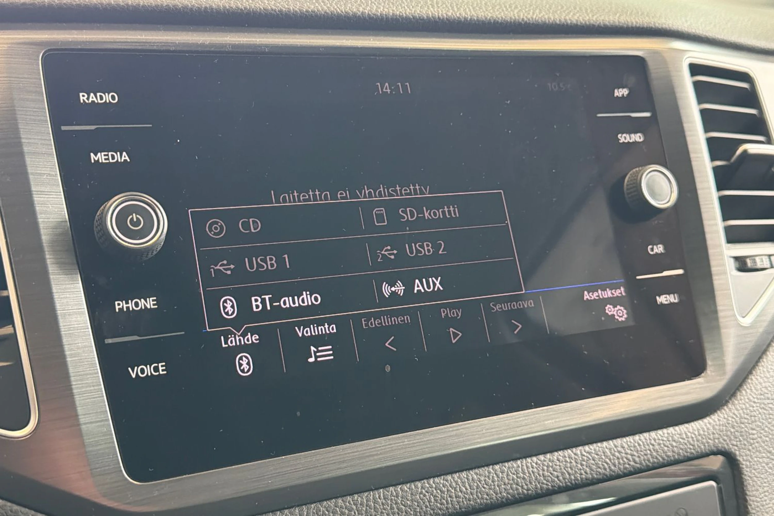 punainen Volkswagen Golf Sportsvan 2020 kuva 30.