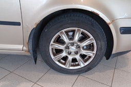 Ruskea (beige) Volkswagen Golf 2002 kuva 21.